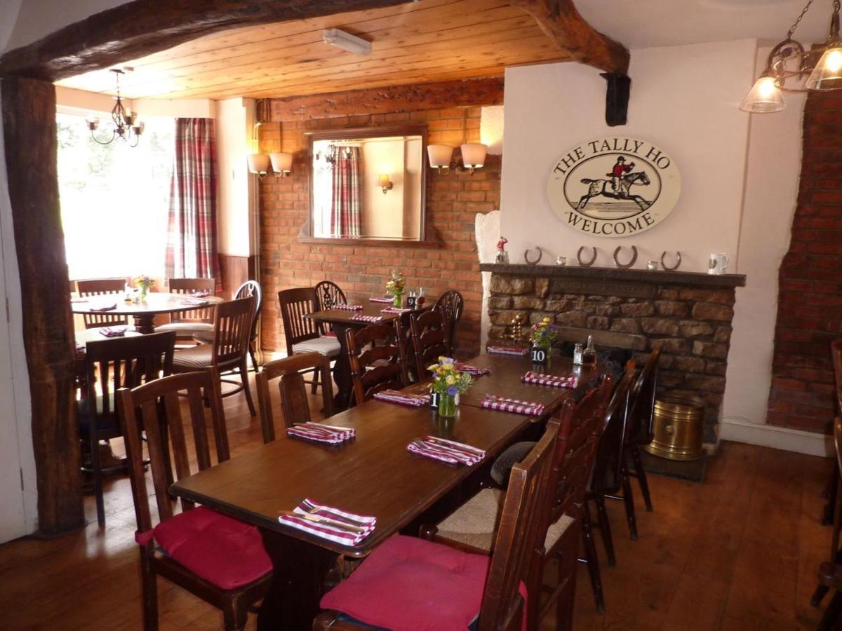 The Tally Ho Hungerford Exterior foto