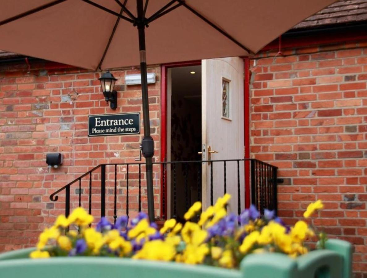 The Tally Ho Hungerford Exterior foto